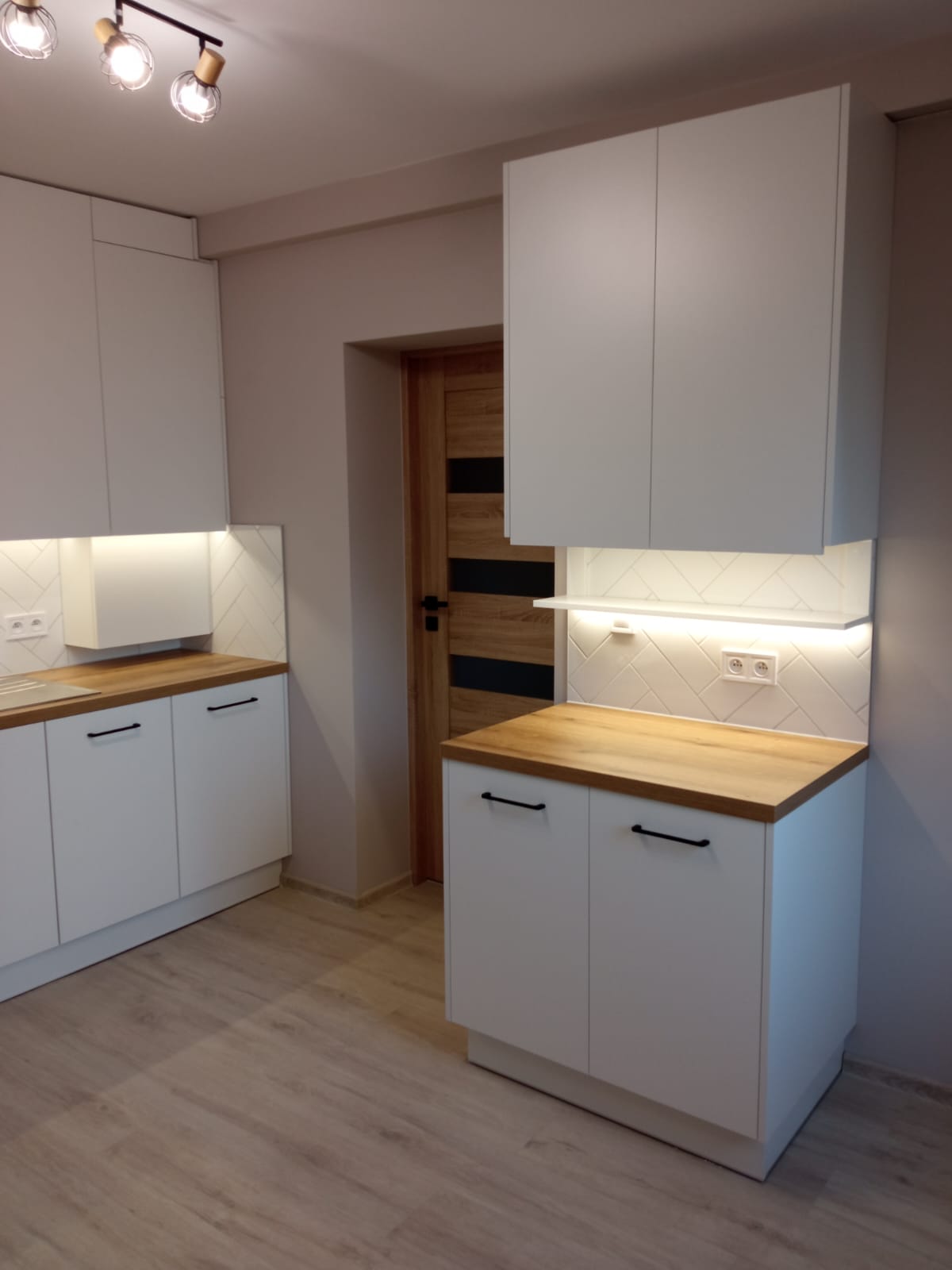 Szuflady BLUM z organizerem wewnętrznym